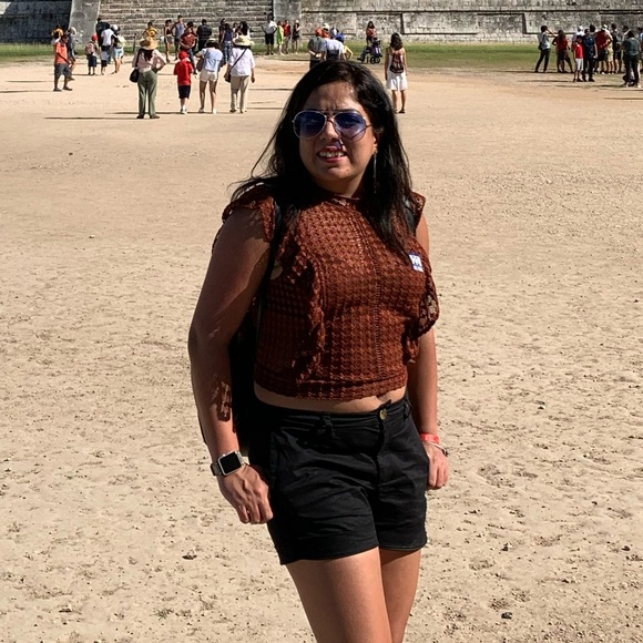 Meet your Posher, Gitanjali - Picture 1 of 1